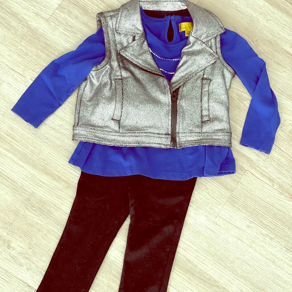 Baby girls. Nicole Miller outfit